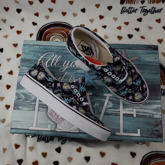 Vans Paradise Floral 💐🌹🌸 ERA - Picture 4 of 13